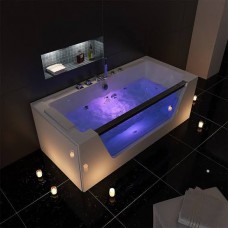 Milk jacuzzi bath 