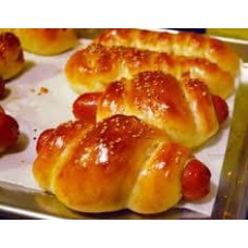 Hotdog rolls