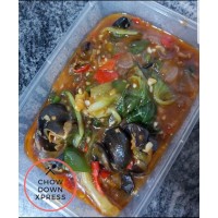 Snail in vegetable and chilli sauce 